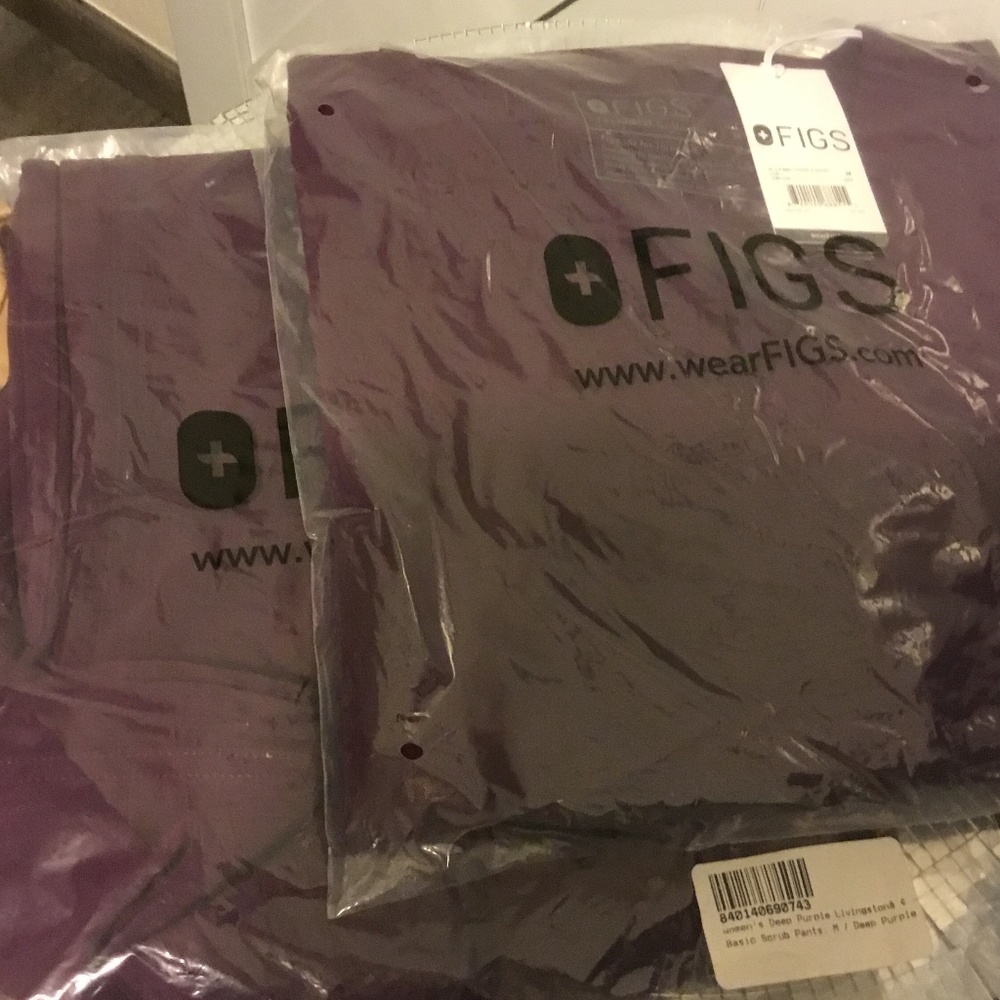 SCRUB SET…figs
